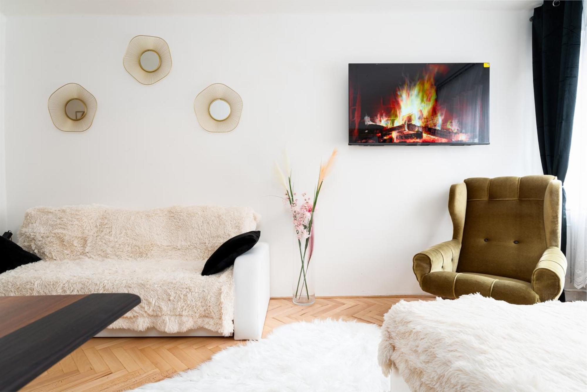 Kingdom Of 3 Roses Apartment Прага Екстериор снимка