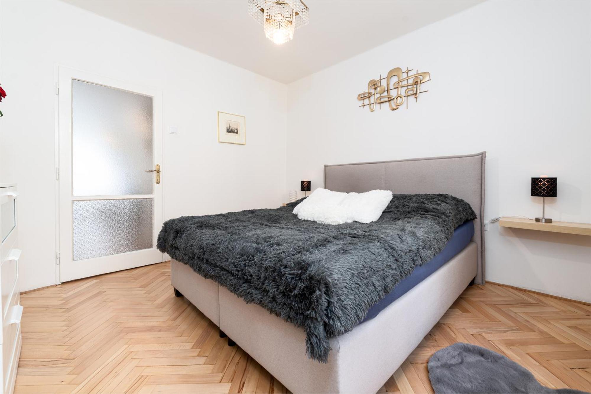 Kingdom Of 3 Roses Apartment Прага Екстериор снимка