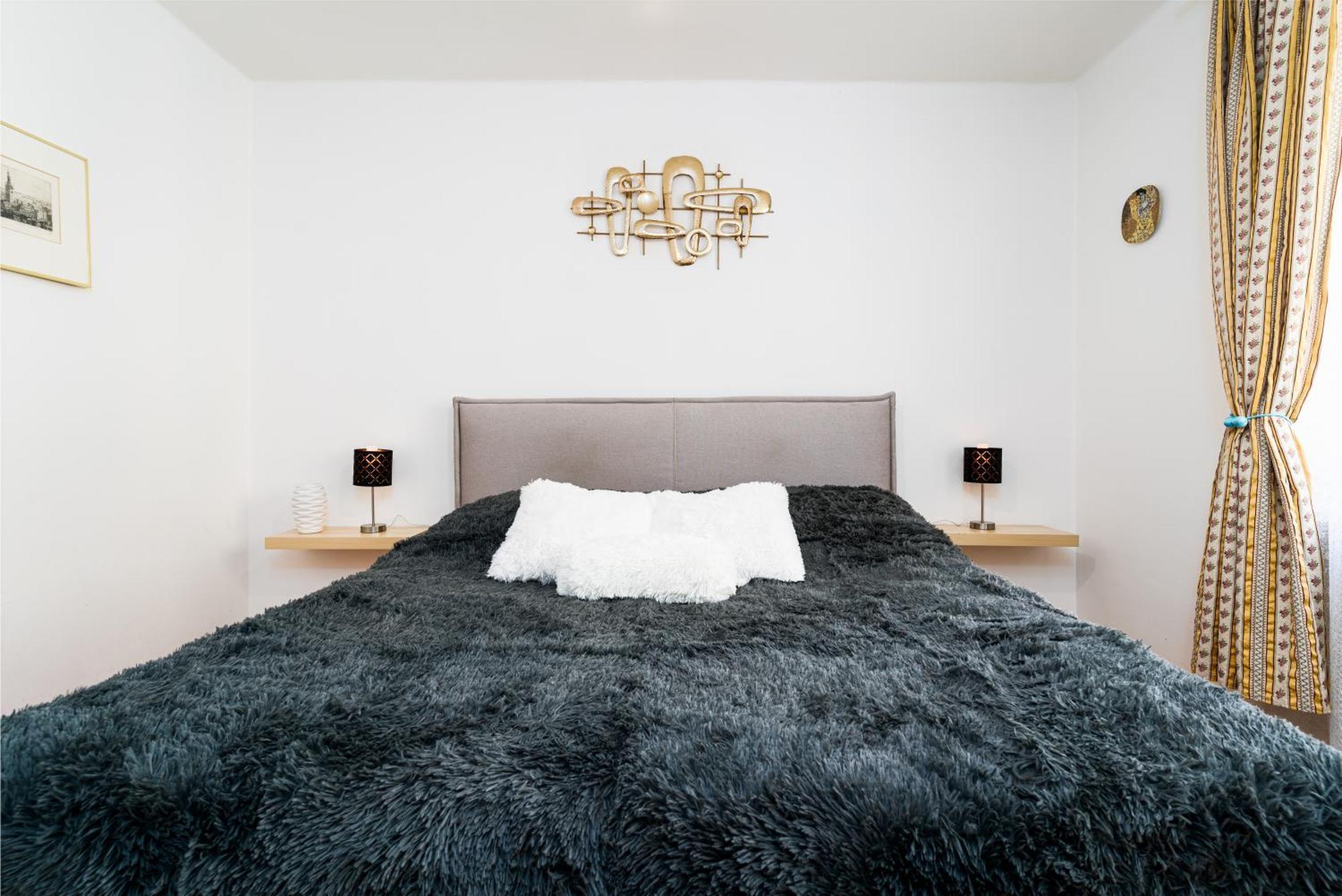 Kingdom Of 3 Roses Apartment Прага Екстериор снимка
